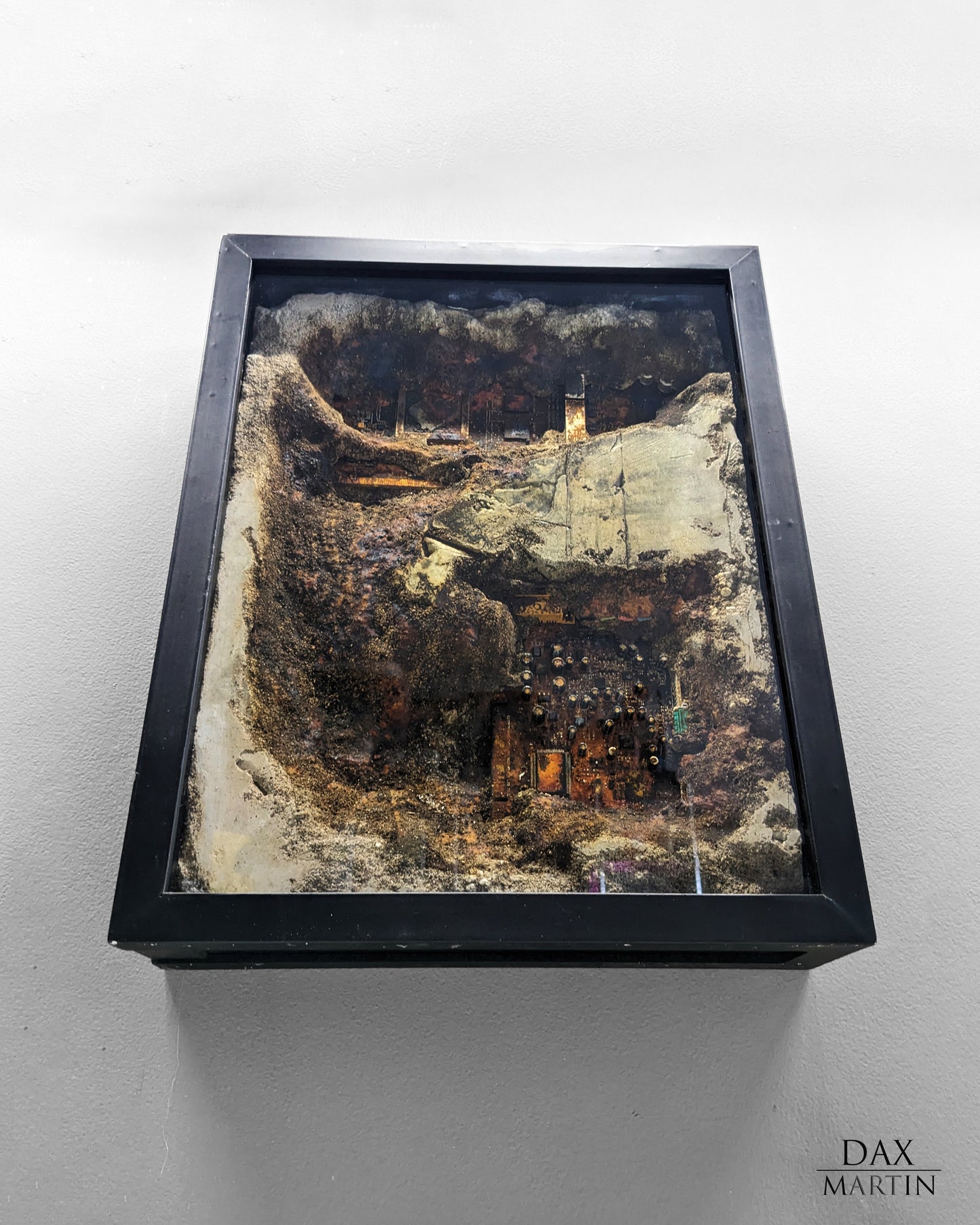 Broken Circuits 001