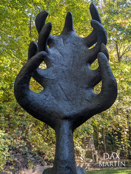Face Hugger - Beetlejuice Sculpture