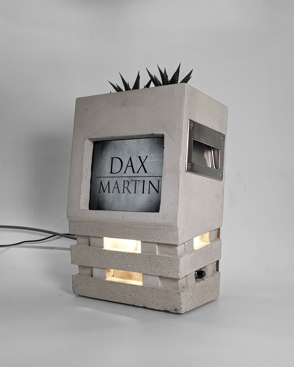 Mini-Brut Desktop Companion